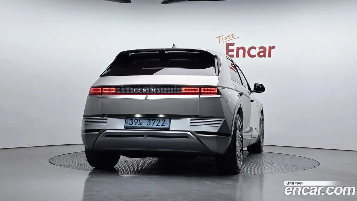 Hyundai Ioniq5 — фото 2