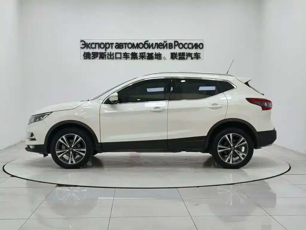 Nissan Qashqai — фото 6