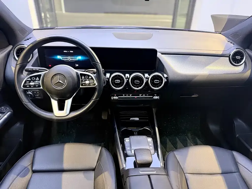 Mercedes-Benz GLA — фото 6