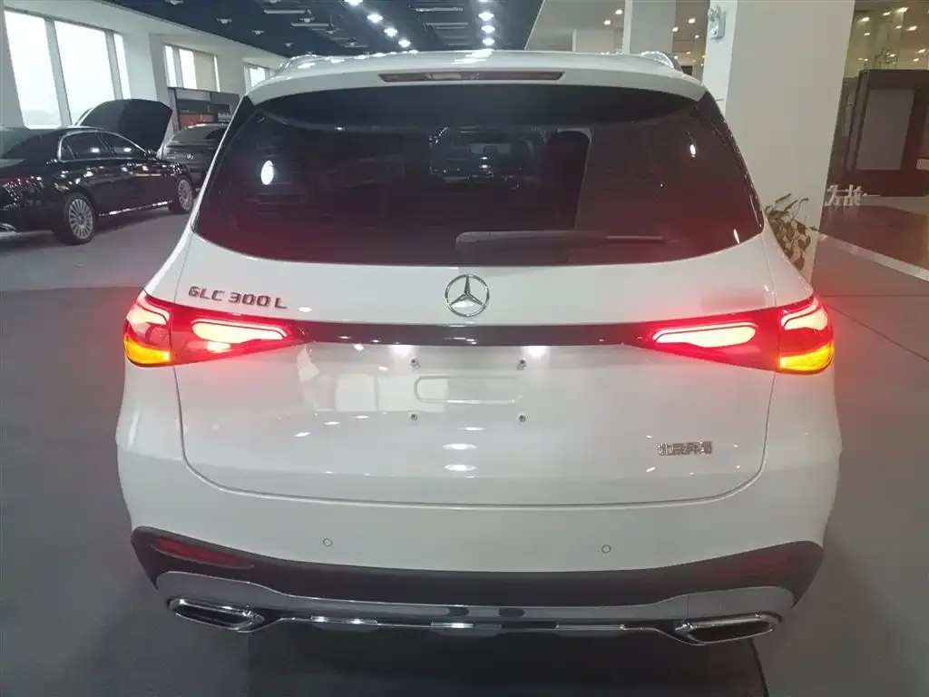 Mercedes-Benz GLC — фото 2