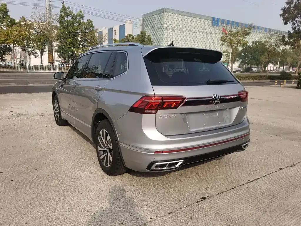 Volkswagen Tiguan L New Energy — фото 6