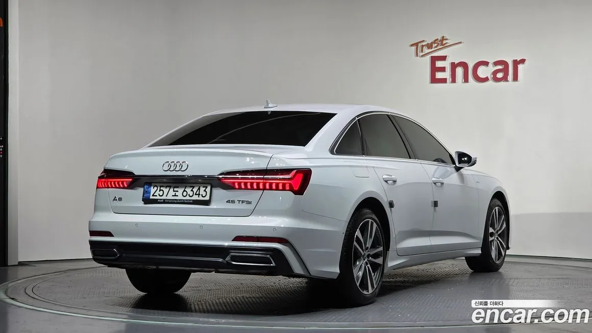 Audi A6 — фото 10
