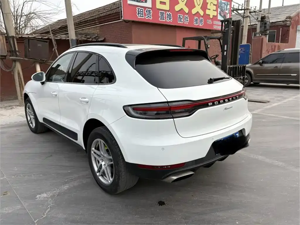 Porsche Macan — фото 9