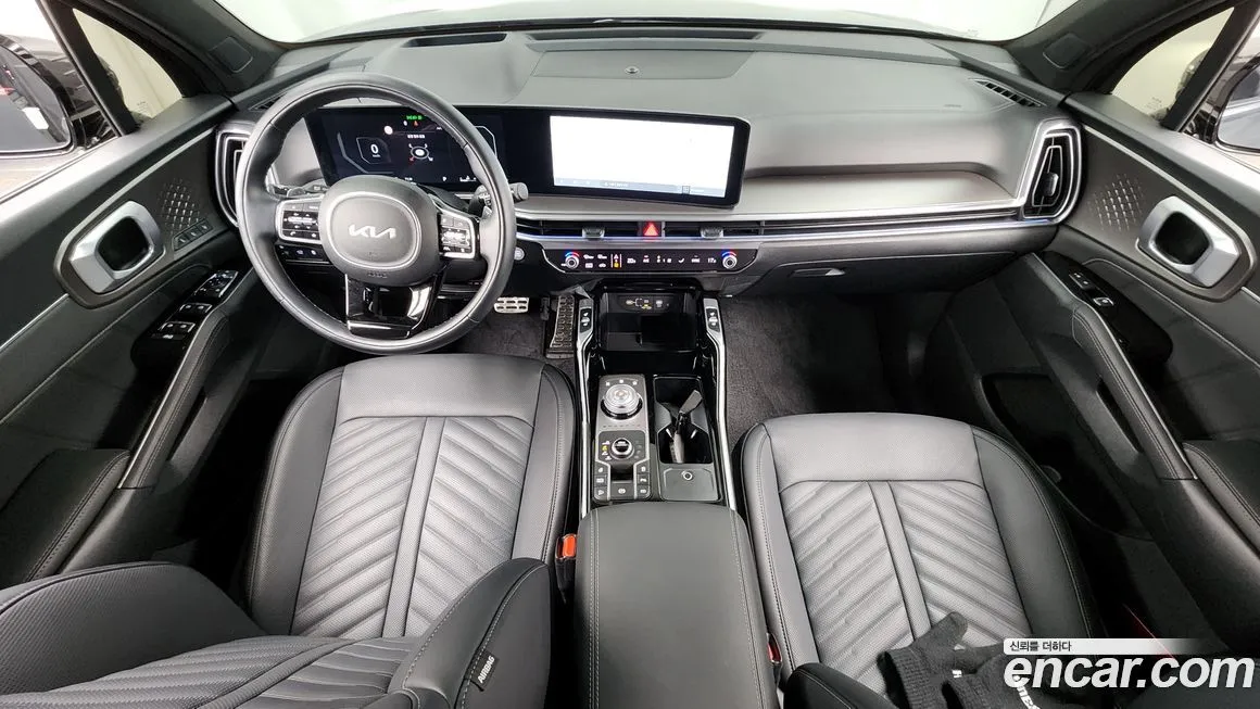 Kia Sorento — фото 8