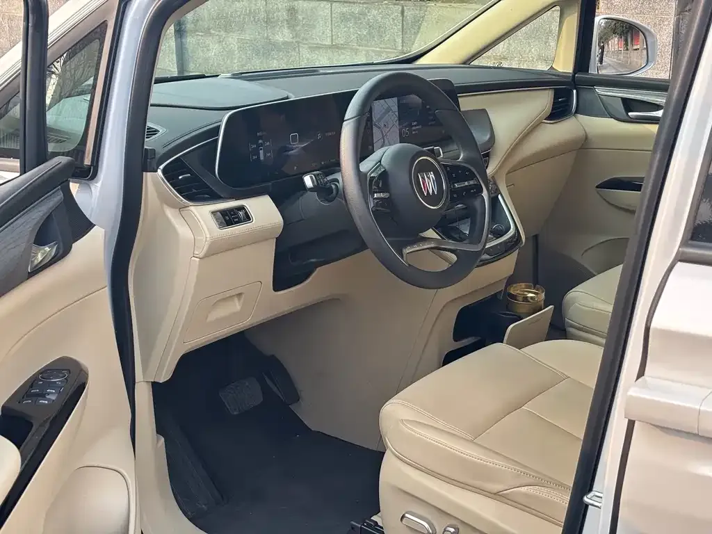 Buick GL8 Hybrid — фото 5