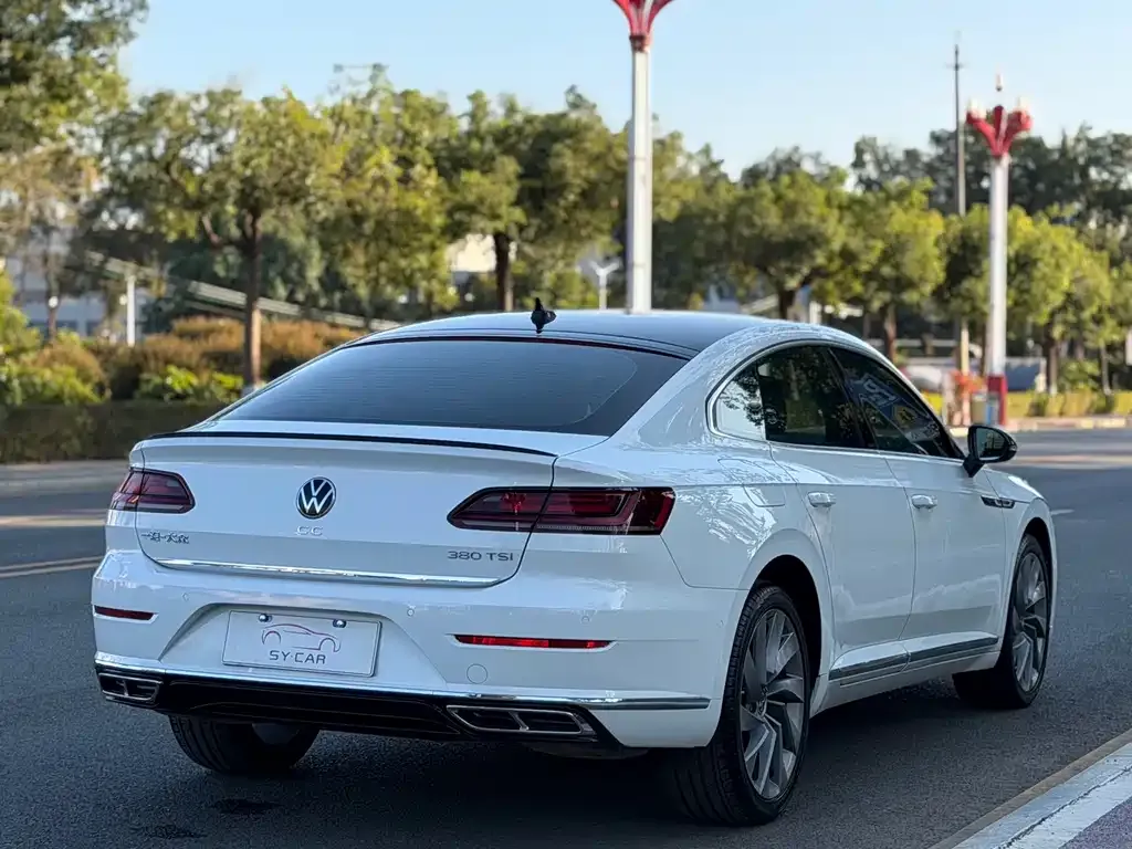 Volkswagen CC — фото 3