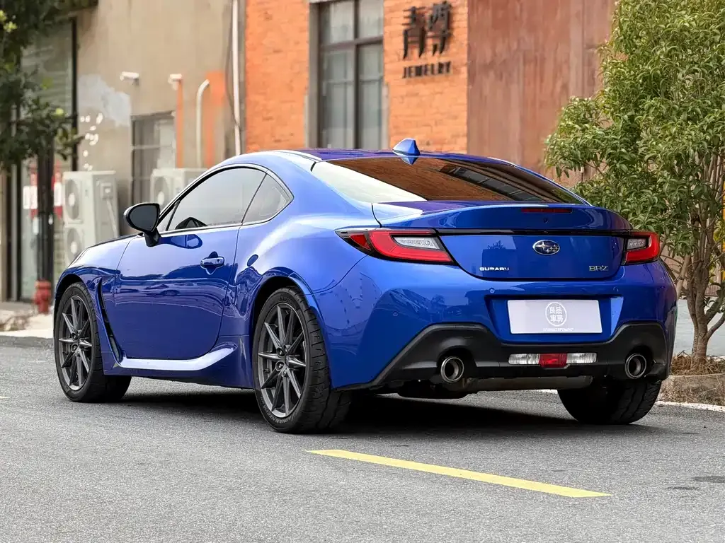 Subaru BRZ — фото 4