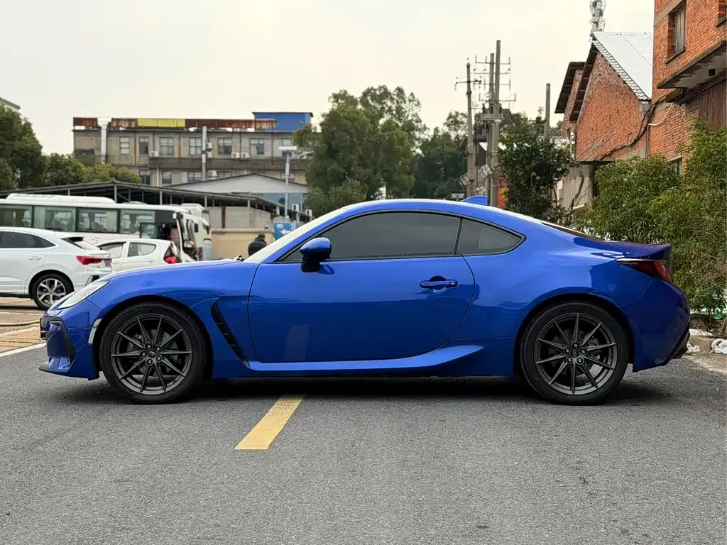 Subaru BRZ — фото 3