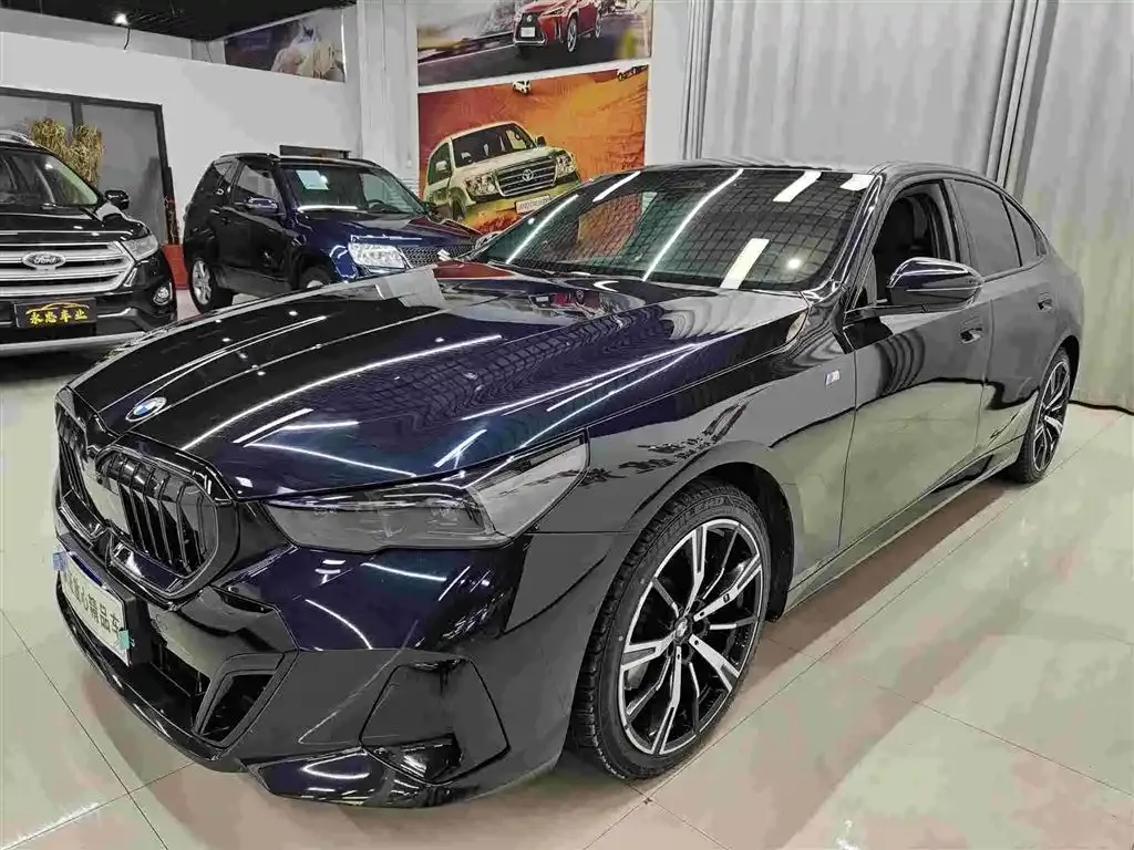 BMW 5 Series (Import) — фото 1