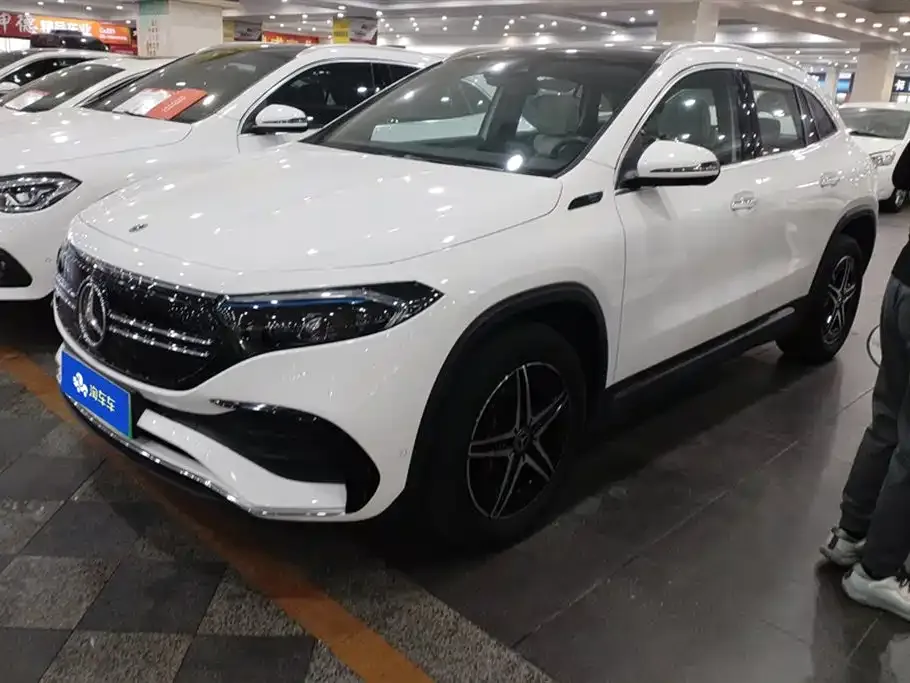 Mercedes-Benz EQA — фото 1