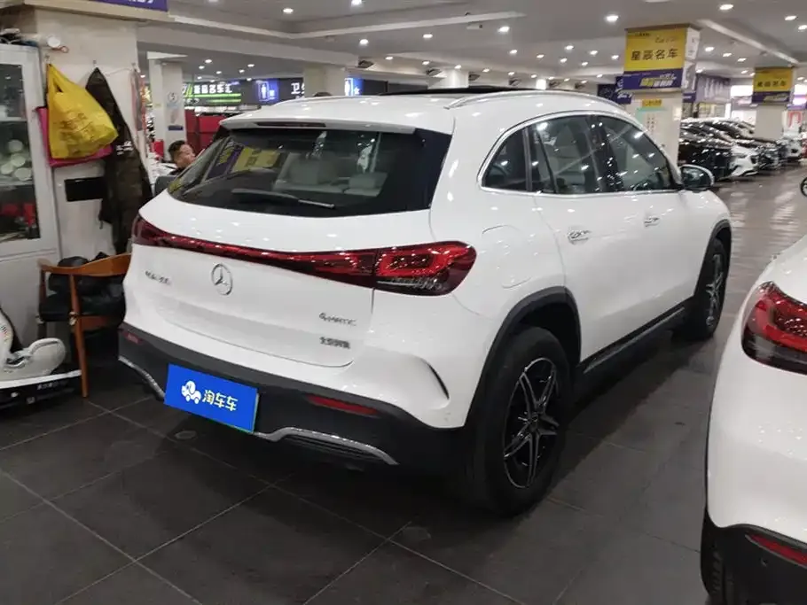 Mercedes-Benz EQA — фото 10