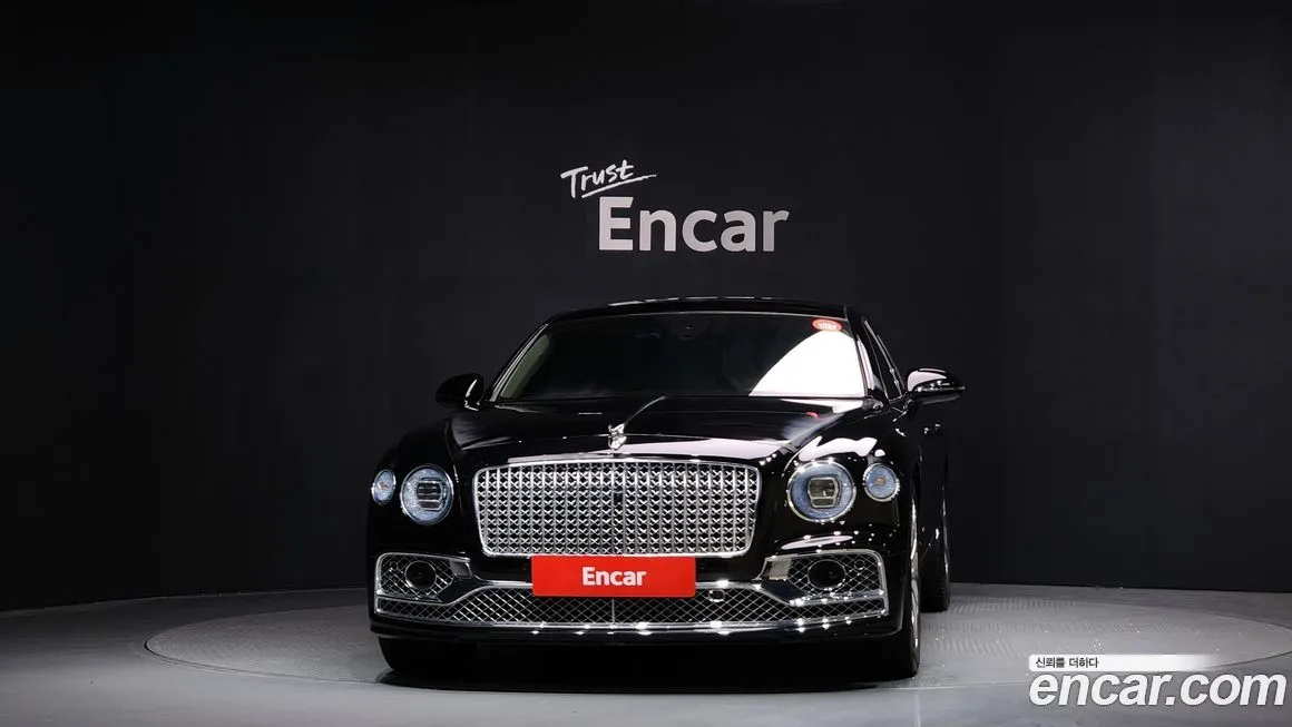 Bentley Flying Spur — фото 10