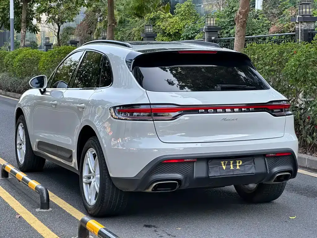 Porsche Macan — фото 10