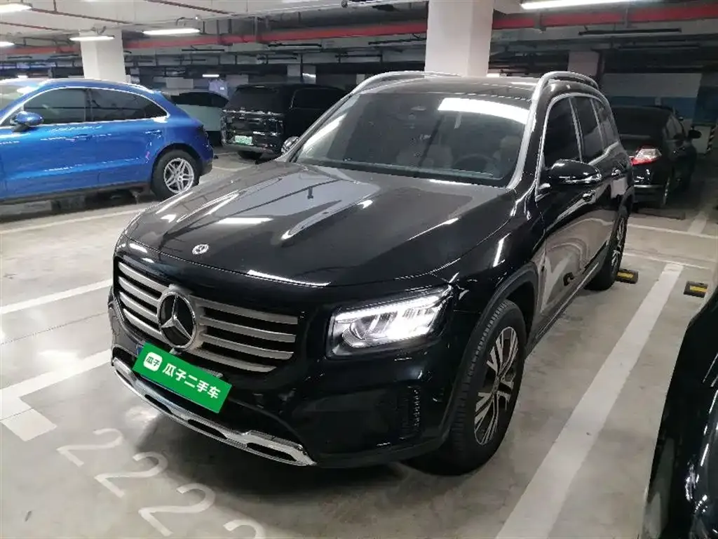 Mercedes-Benz GLB — фото 1