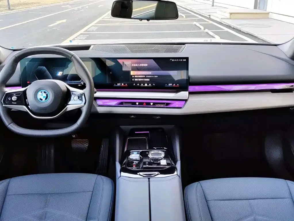 BMW i5 — фото 3
