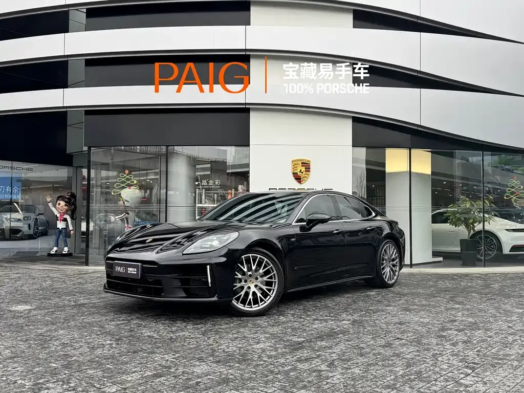 Porsche Panamera — фото 1