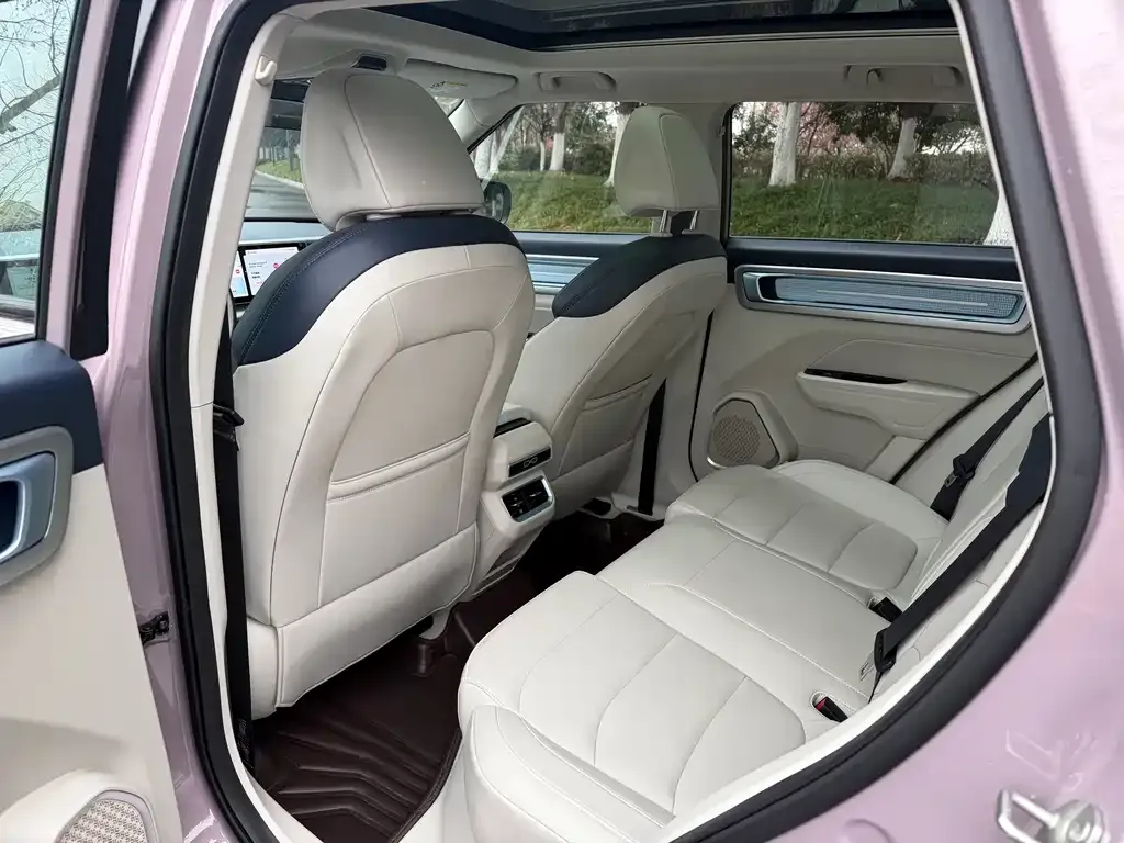 Geely Icon — фото 6