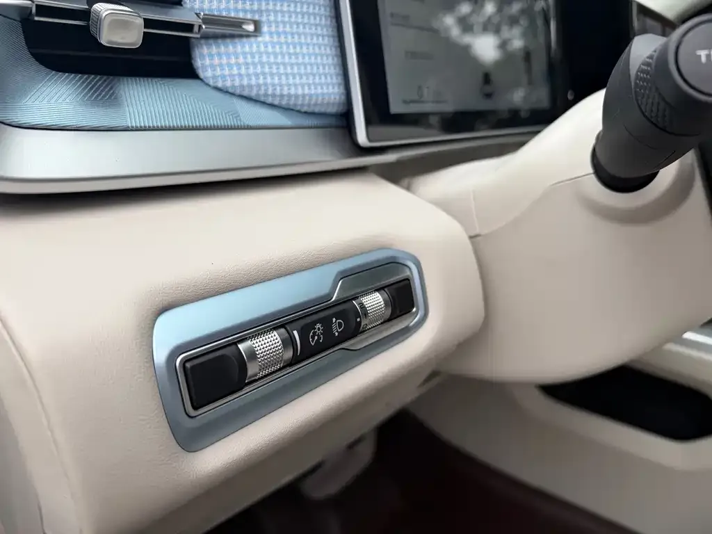 Geely Icon — фото 4