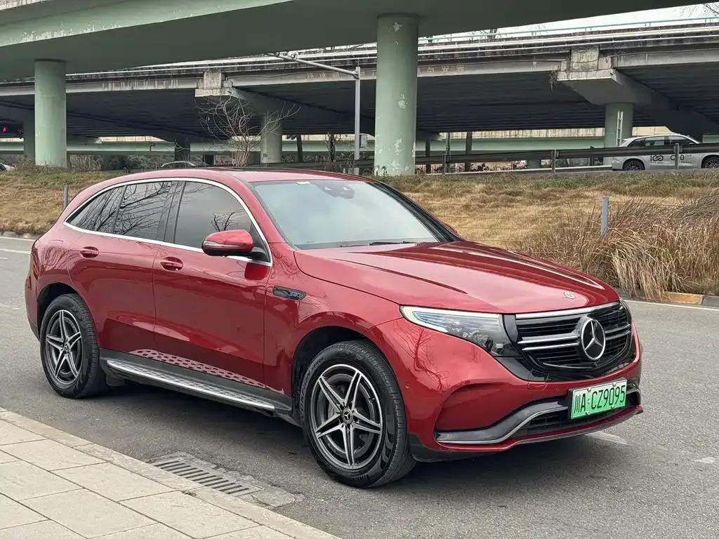 Mercedes-Benz EQC — фото 9