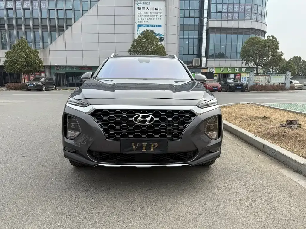 Hyundai Santa Fe — фото 4