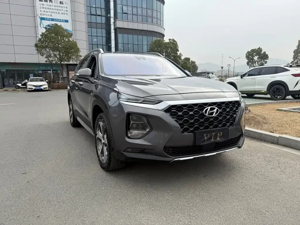 Hyundai Santa Fe — фото 9