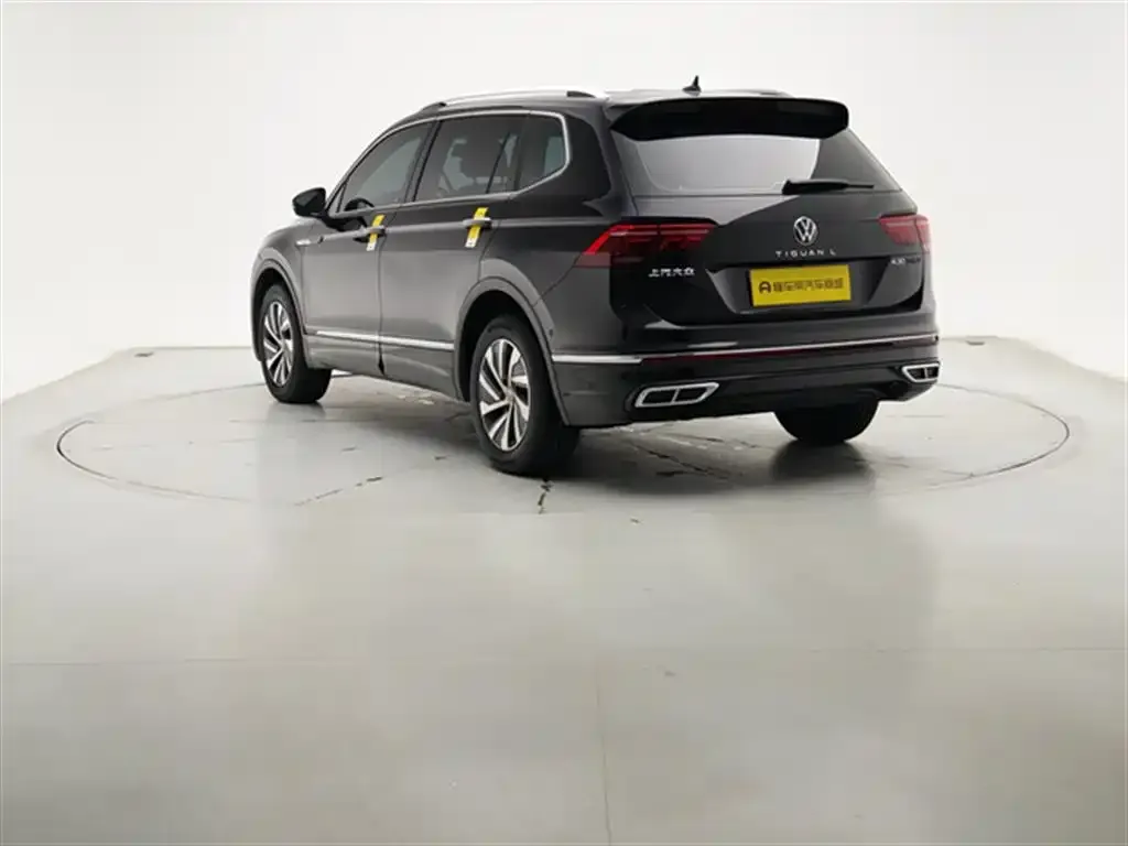 Volkswagen Tiguan L New Energy — фото 9