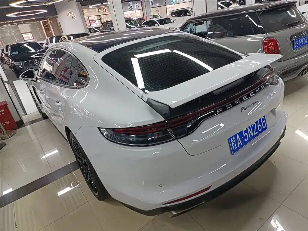 Porsche Panamera — фото 10
