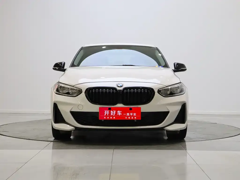 BMW 1 Series — фото 1
