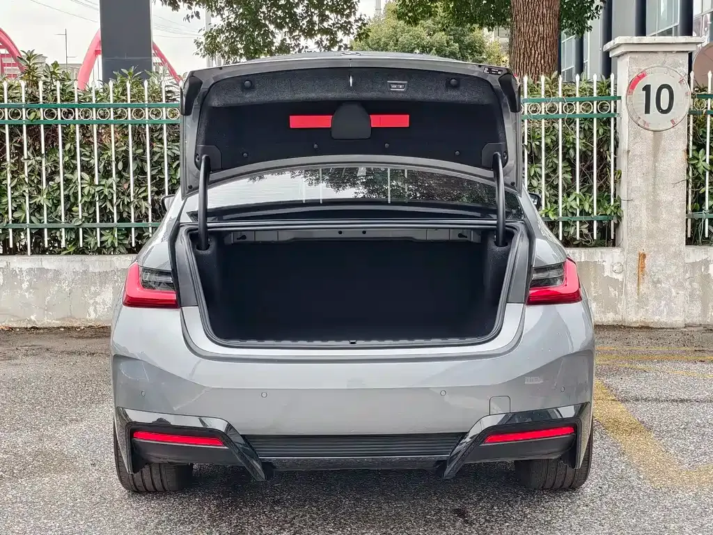 BMW i3 — фото 4