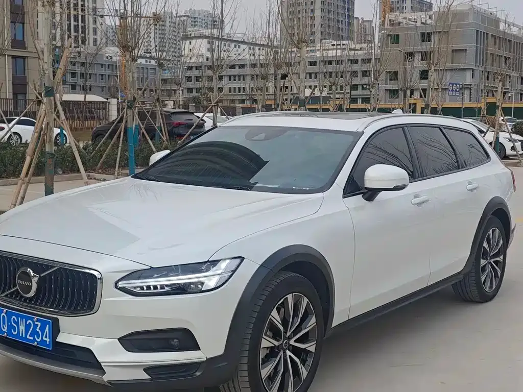 Volvo V90 — фото 10