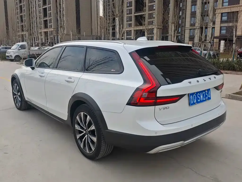 Volvo V90 — фото 8
