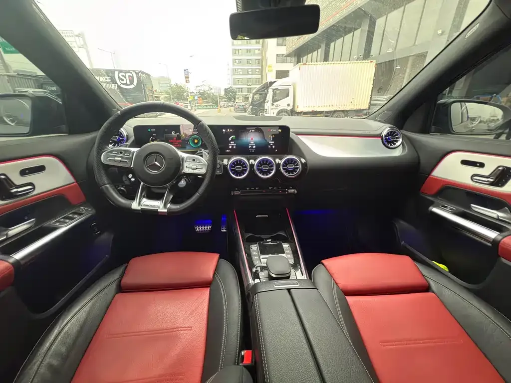 Mercedes-Benz GLA AMG — фото 7