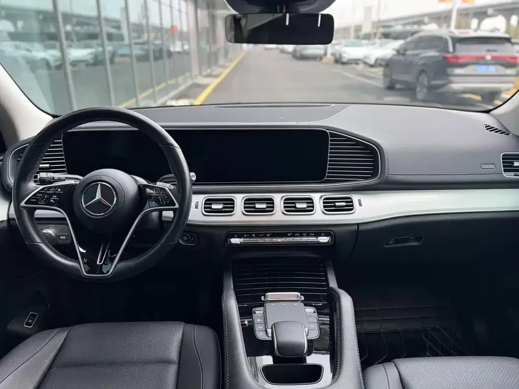 Mercedes-Benz GLE — фото 8