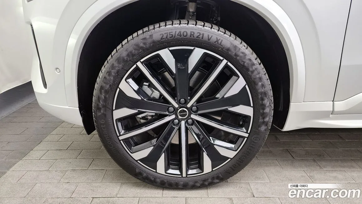 Volvo XC90 — фото 7