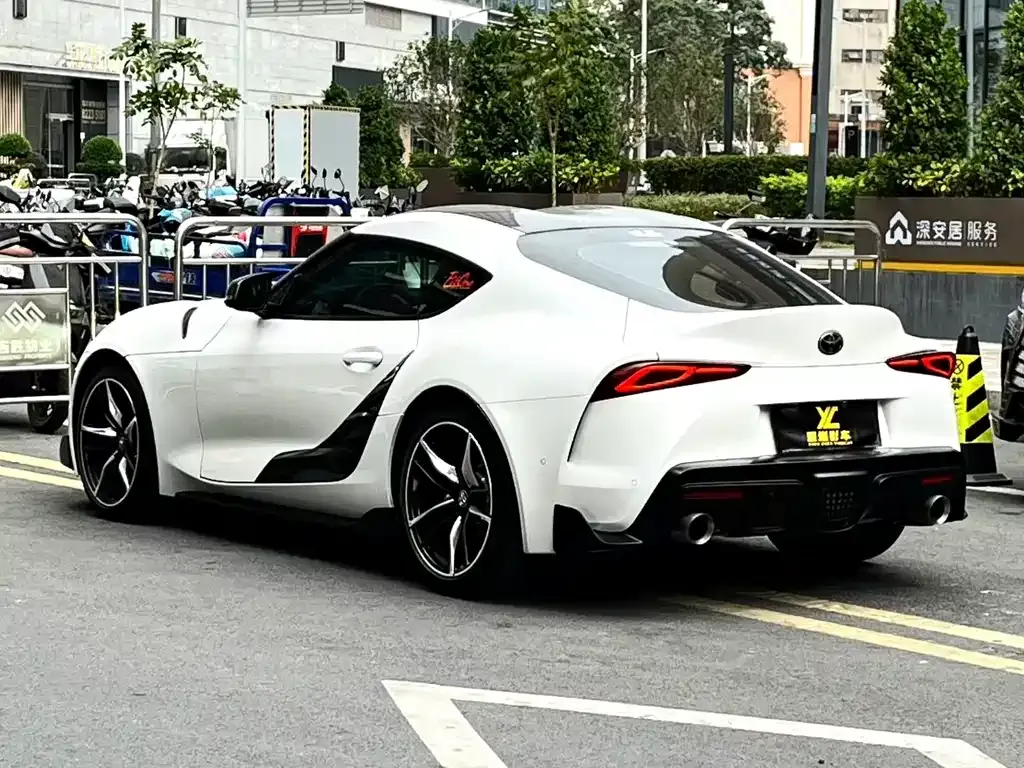 Toyota Supra — фото 7