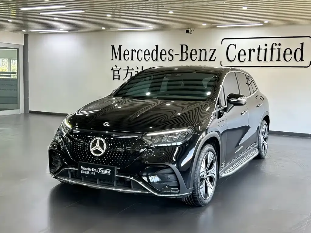 Mercedes-Benz EQE SUV — фото 5