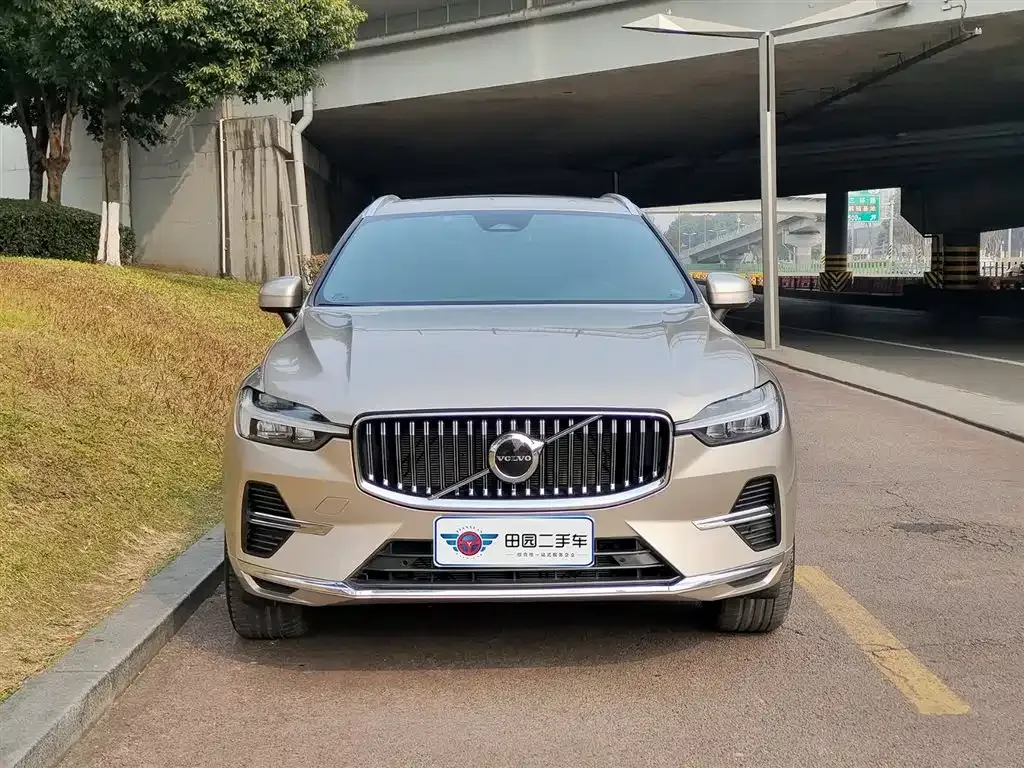 Volvo XC60 — фото 2