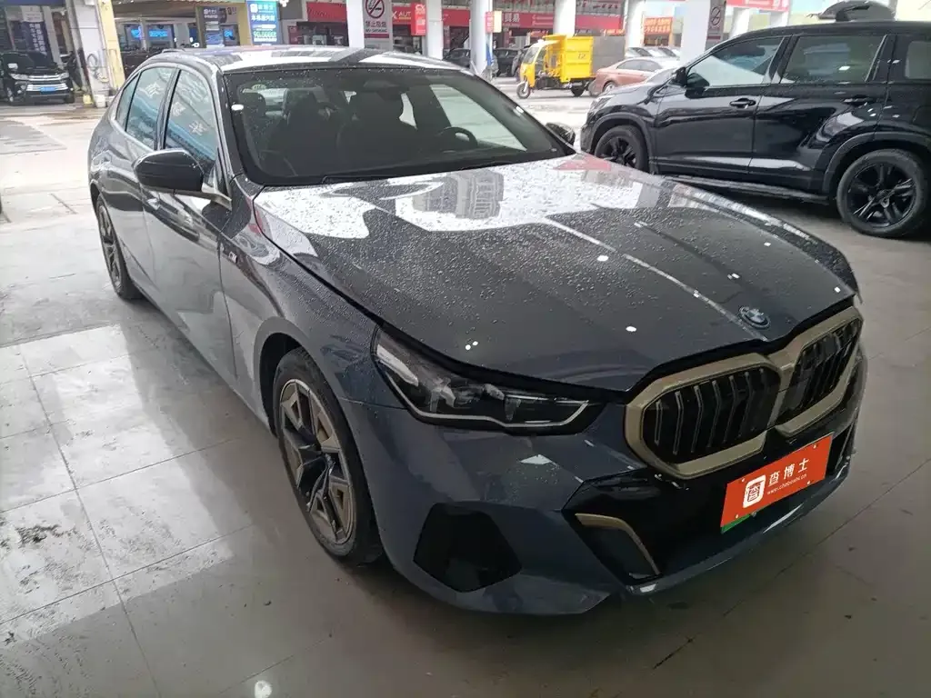 BMW i5 — фото 6