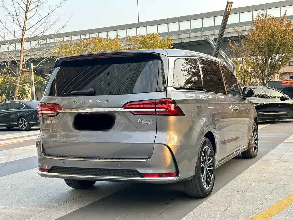 Roewe iMAX8 — фото 7