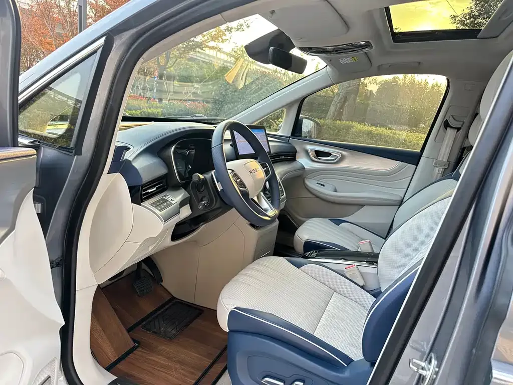 Roewe iMAX8 — фото 4