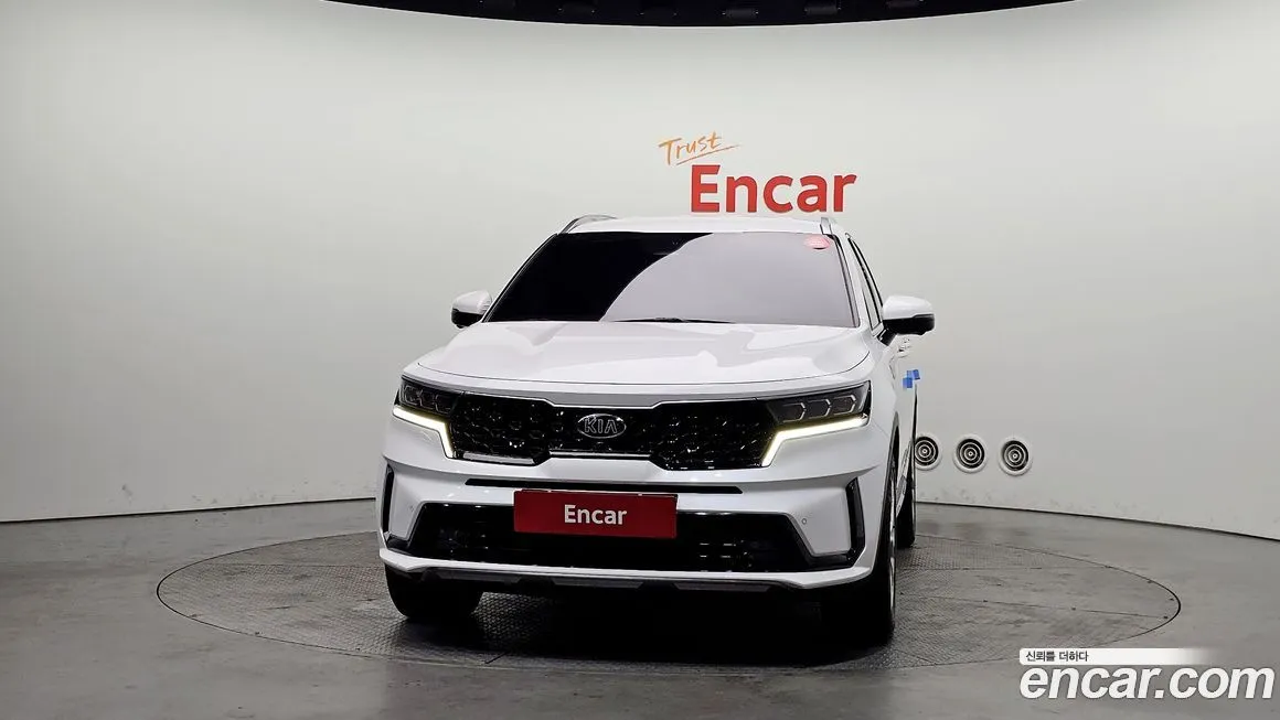 Kia Sorento — фото 9