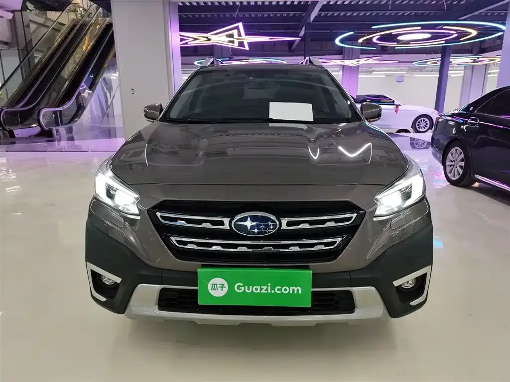 Subaru Outback — фото 6