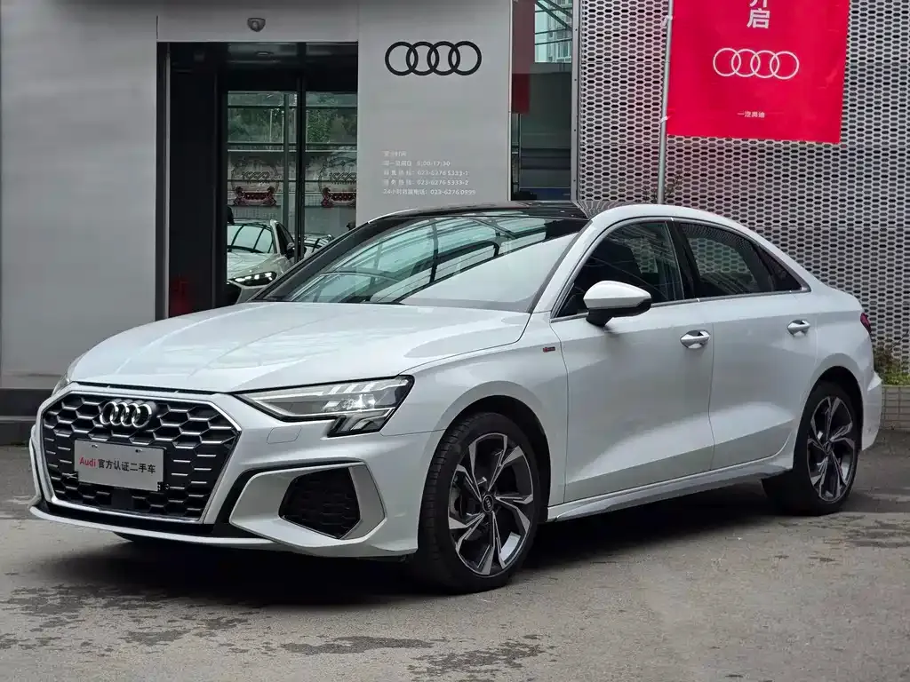 Audi A3 — фото 1