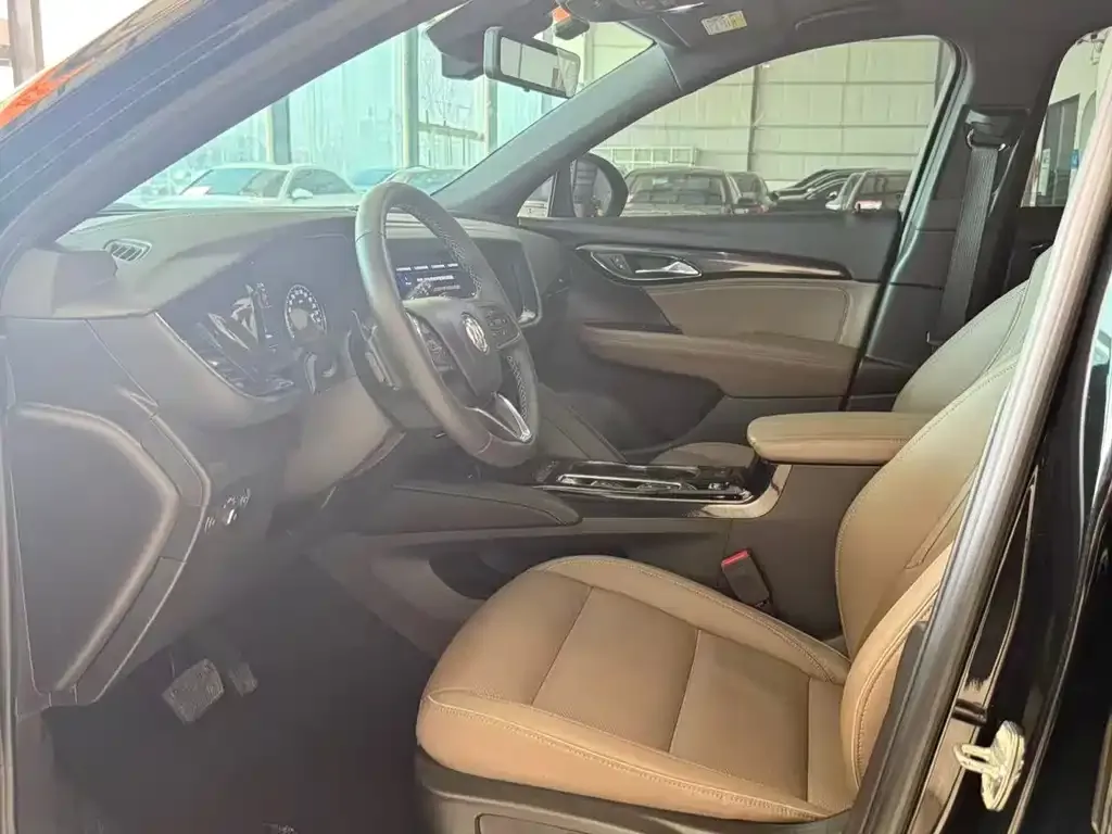 Buick Envision Plus — фото 9