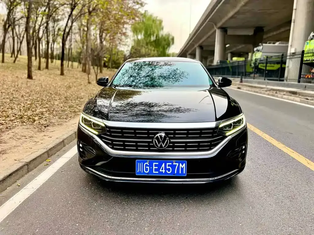Volkswagen Passat — фото 8