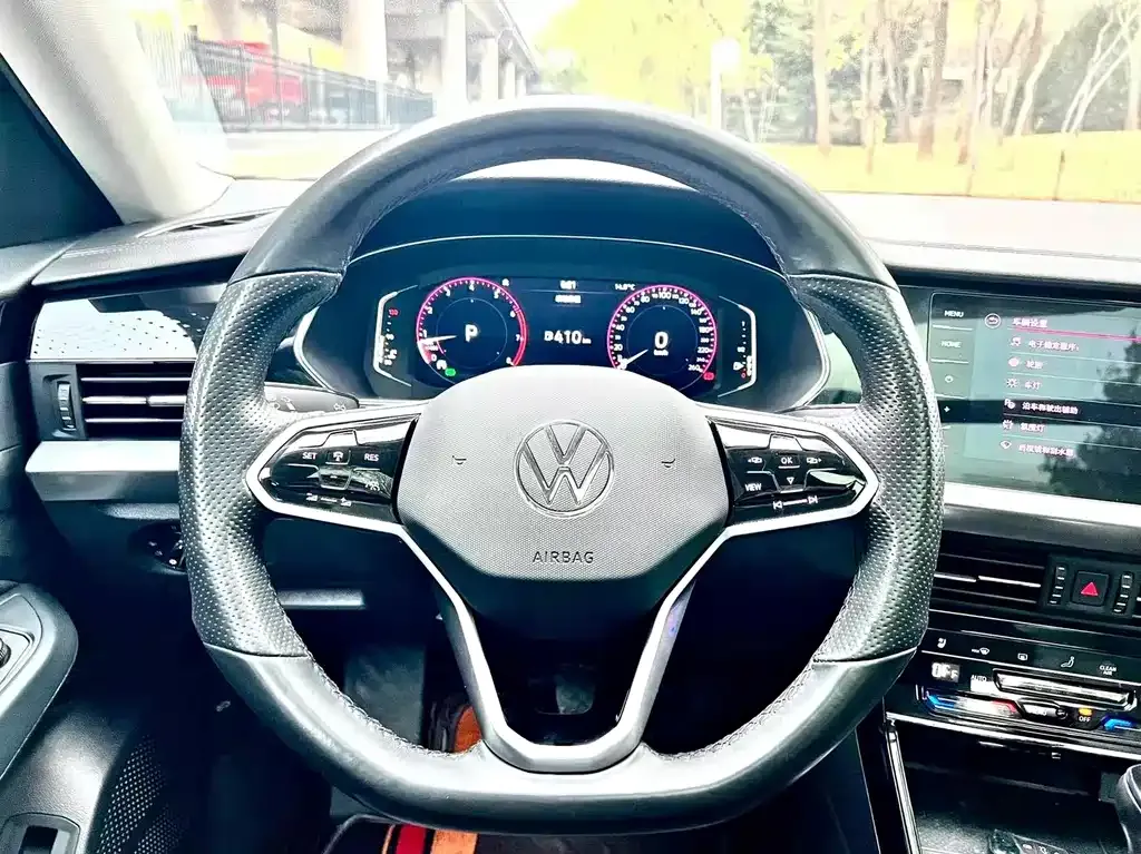 Volkswagen Passat — фото 4