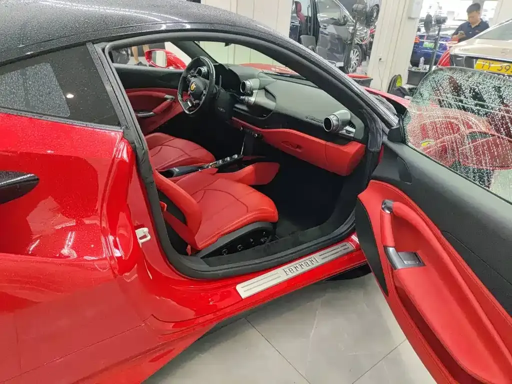 Ferrari F8 — фото 3