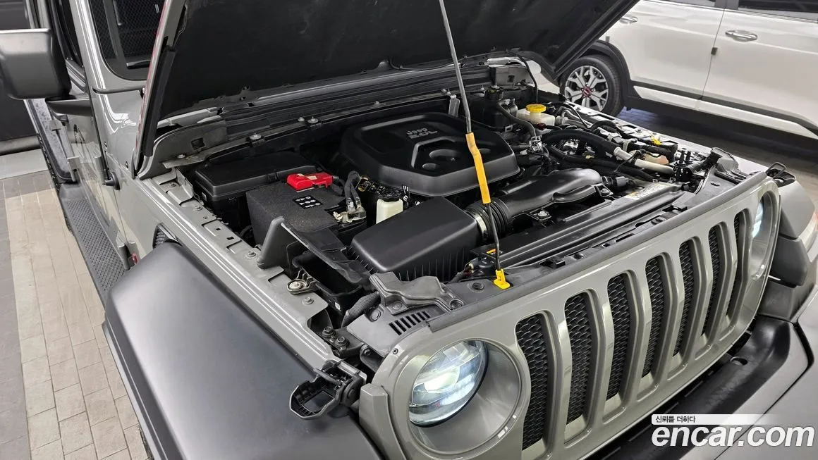 Jeep Wrangler — фото 2