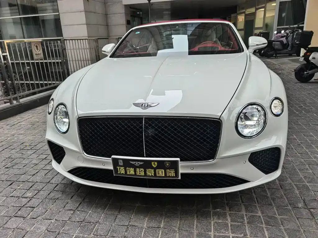 Bentley Continental — фото 1