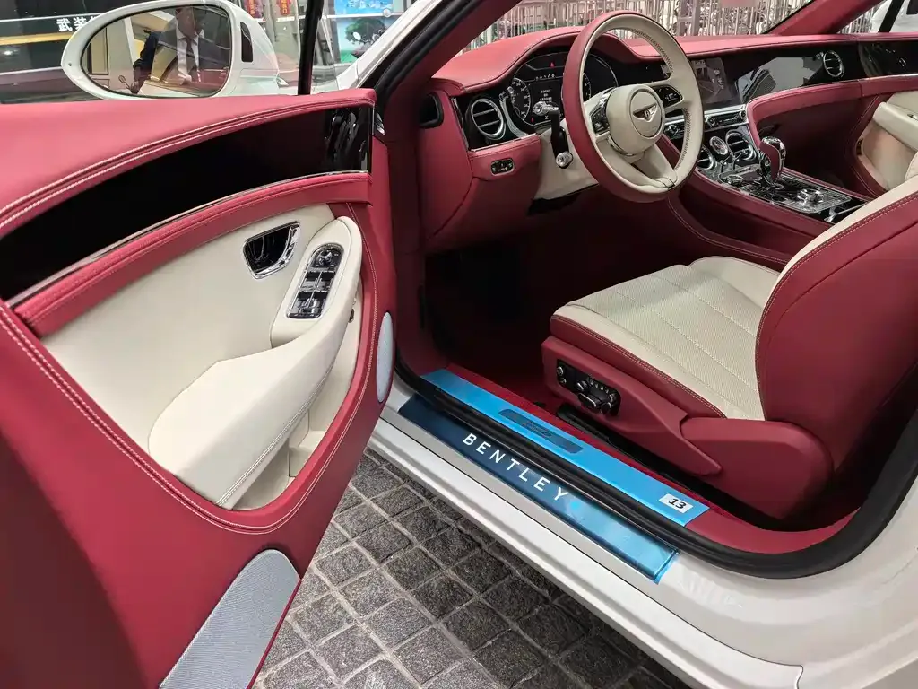 Bentley Continental — фото 2